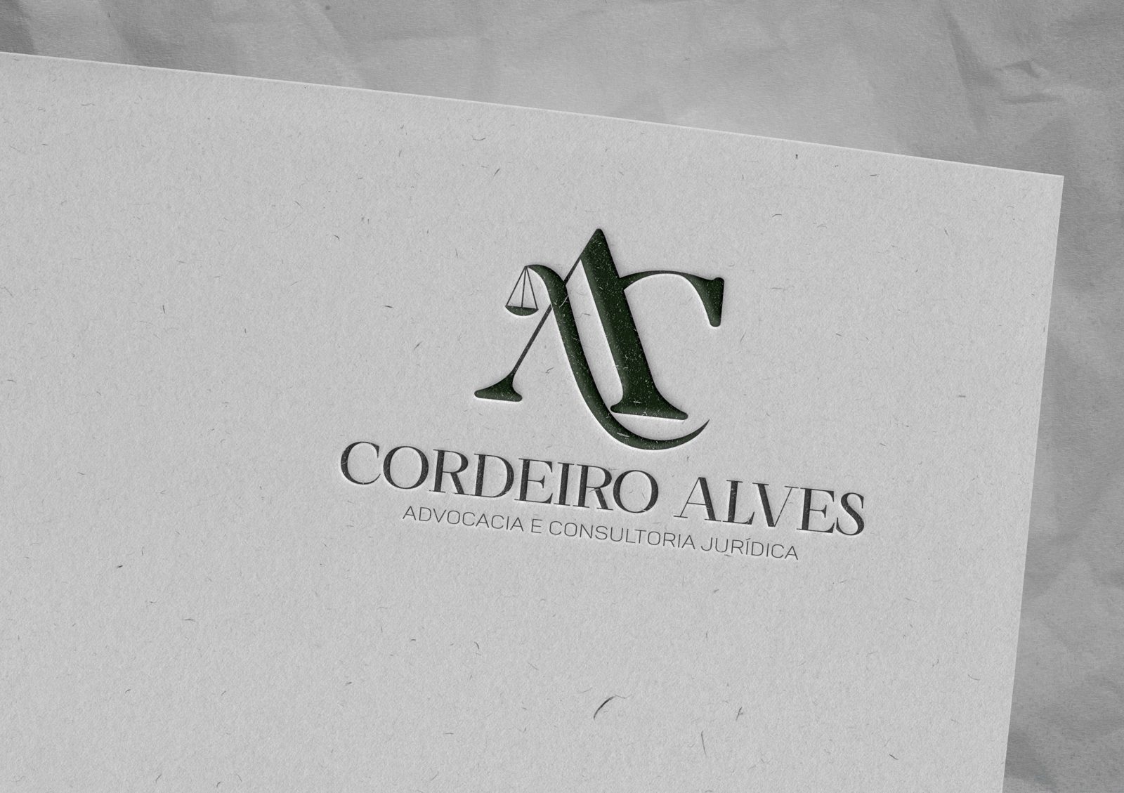 Identidade visual Cordeiro Alves aplicada em papel